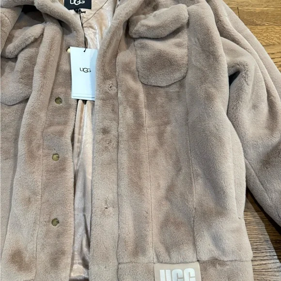 UGG Women's Frankie Faux Fur Trucker Tan Jacket - Picture 3 of 4